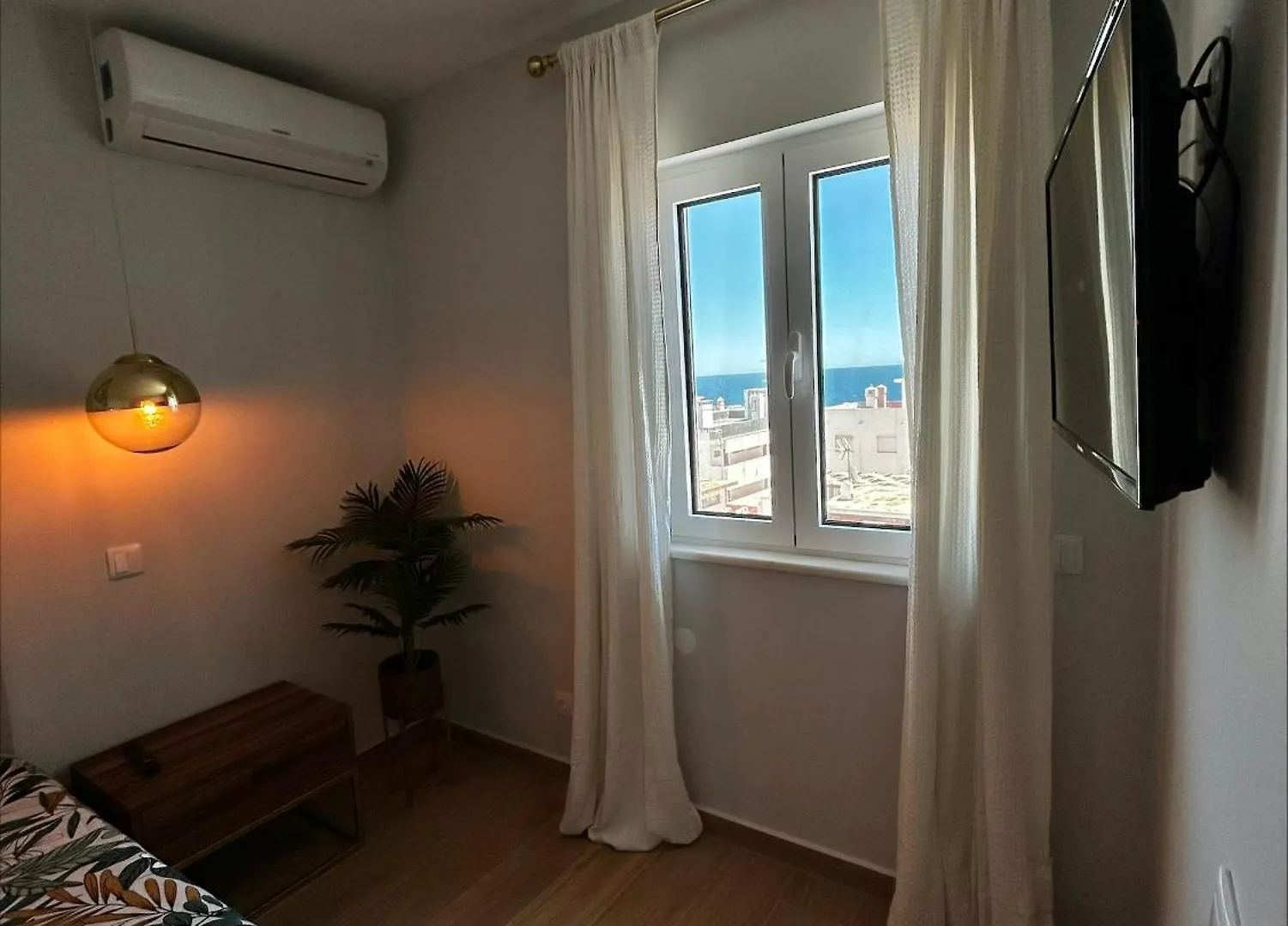 Apartamento Vista Mar A Menos De 50M Da Praia. Armação de Pêra